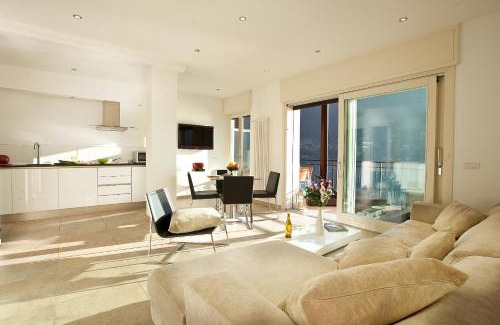 Laglio Apartment | 5 Luxury Laglio Apartments-By Italian Apartments Stylish, Executive, Contemporary, Ribolla Azzuro, Penthouse