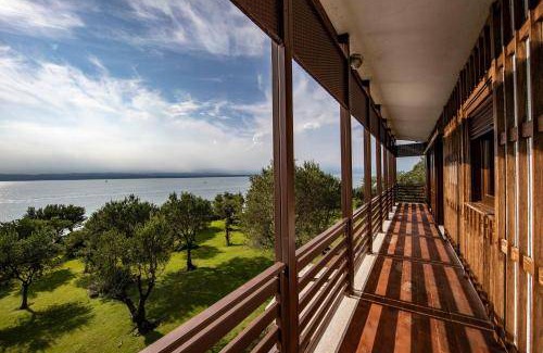 Sirmione Villa | 500 m² Villa ∙ 5 bedrooms ∙ 10 guests