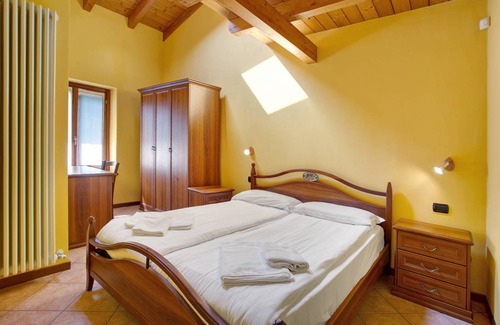 Civate Apartment | 56 m² Apartment ∙ 2 bedrooms ∙ 4 guests