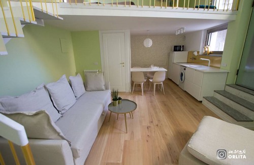 Centro Direzionale Apartment | 60 m² Apartment ∙ 4 guests