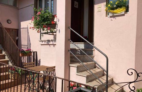 Lovere Old Town Apartment | 60 m² Apartment ∙ 3 guests