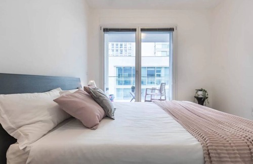 Centro Direzionale Apartment | 65 m² Apartment ∙ 1 bedroom ∙ 4 guests