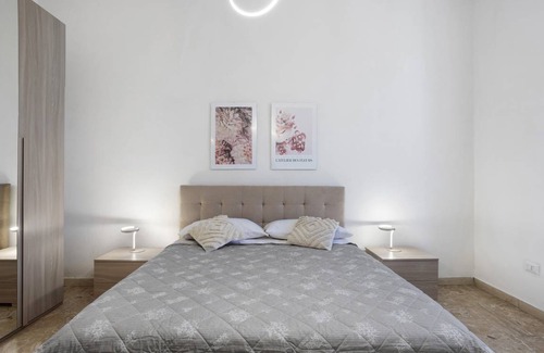 Central Station Apartment | 65 m² Apartment ∙ 2 bedrooms ∙ 4 guests