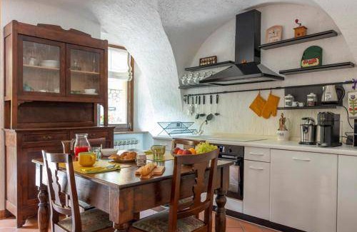 Costa Volpino Apartment | 70 m² Apartment ∙ 1 bedroom ∙ 2 guests