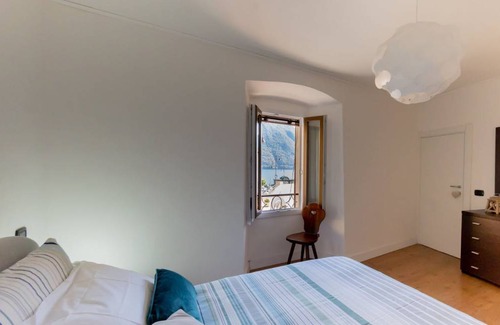 Argegno Apartment | 70 m² Apartment ∙ 1 bedroom ∙ 5 guests