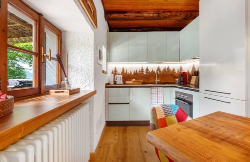 Schignano Ski Chalet | 70 m² Chalet ∙ 2 bedrooms ∙ 4 guests