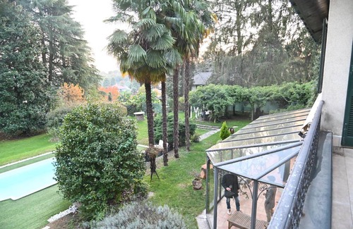 Sirtori House | 700 m² House ∙ 6 bedrooms ∙ 11 guests