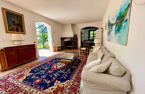 Sirtori Villa | 700 m² Villa ∙ 1 bedroom ∙ 11 guests