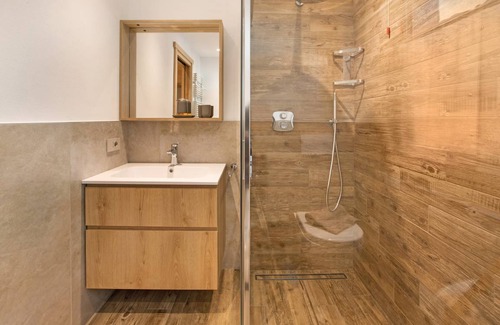 Isolaccia Apartment | 72 m² Apartment ∙ 2 bedrooms ∙ 4 guests