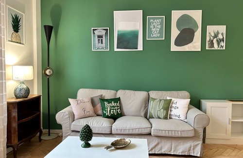Tricolore Apartment | 80 m² Apartment ∙ 2 bedrooms ∙ 3 guests