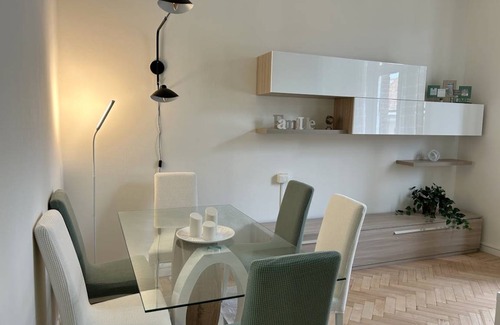 Tricolore Apartment | 80 m² Apartment ∙ 2 bedrooms ∙ 3 guests