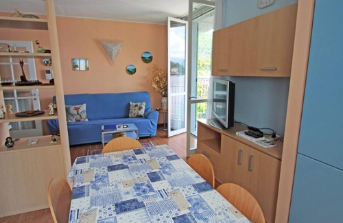 Porto Ceresio Apartment | 80 m² Apartment ∙ 2 bedrooms ∙ 3 guests