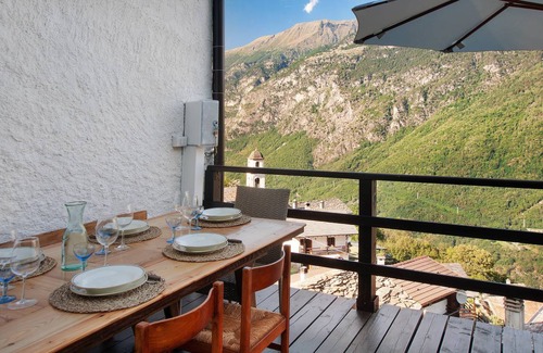 San Giacomo Filippo Apartment | 80 m² Apartment ∙ 3 bedrooms ∙ 6 guests