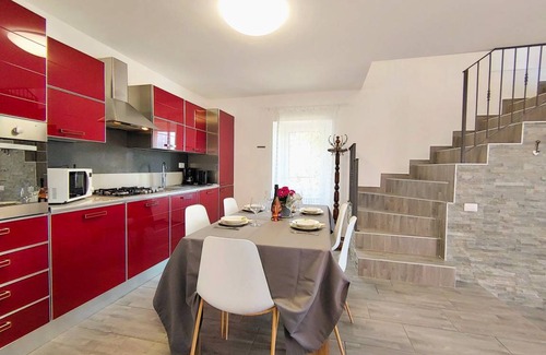 Vignola House | 80 m² House ∙ 2 bedrooms ∙ 6 guests