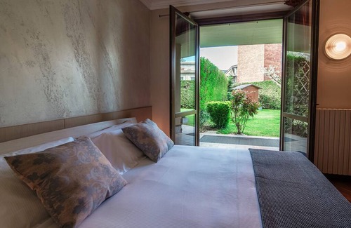 Cassina Rizzardi Apartment | 85 m² Apartment ∙ 1 bedroom ∙ 4 guests