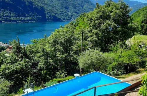 Porlezza Other | 95 m² Accommodation ∙ 2 bedrooms ∙ 4 guests