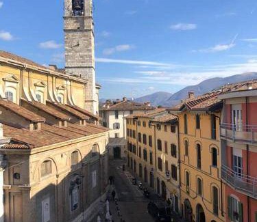 Alzano Lombardo Bed & Breakfast | 95 m² Bed and breakfast ∙ 5 guests