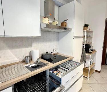 Vanzago Apartment | 98 m² Apartment ∙ 2 bedrooms ∙ 6 guests