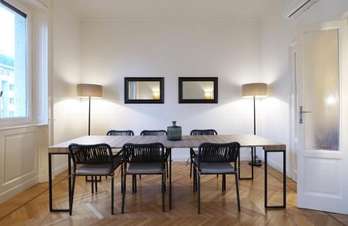 Porta Venezia Apartment | Adelaide Elegant apartments