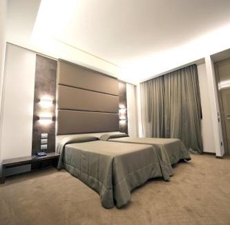 Turate Hotel | Albergo Dei Laghi