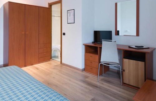 Sale Marasino Hotel | Albergo Ristorante Orazio