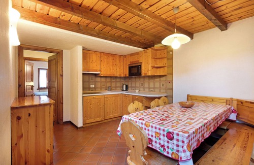 Livigno Apartment | Apartment 'Chalet Meridiana Appartamento 9' with Mountain View