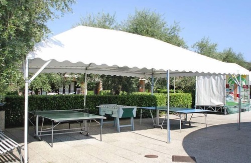 Moniga del Garda Apartment | Apartment in Moniga del Garda with balcony