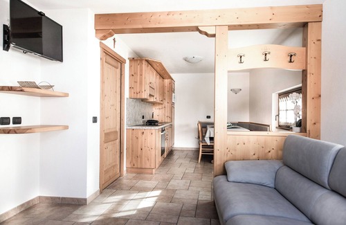Livigno Apartment | Apartment "Quadrilocale Baita Kate" with Mountain View, Garden & Wi-Fi