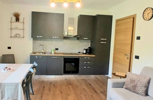 Trepalle Apartment | Apartment 'Val Tort' with Mountain View, Shared Garden and Wi-Fi
