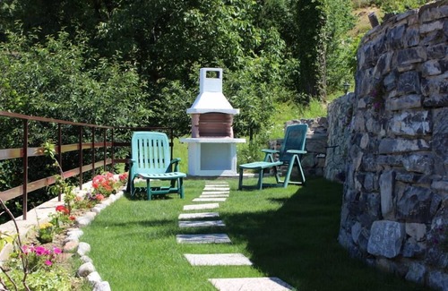 Fiumelatte Apartment | apartments - 3 rooms - 5 persons