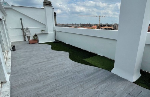 Giambellino Apartment | Appartamento con Ampia Terrazza e Vista su Milano