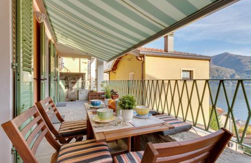Carate Urio Apartment | Appartamento con vista Lago di Como e Parcheggio incluso