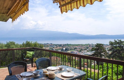 Toscolano Maderno Apartment | Appartamento Flores - Rebomaholidays