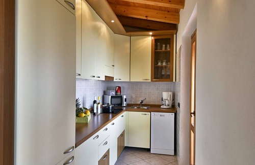 Aer Apartment | Appartamento Maja - Theater Home, with marvellous lake view