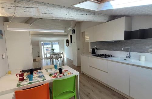 Lovere Old Town Apartment | Attico sul lago Mountain Lake Iseo Hospitality