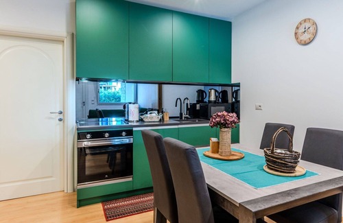Verceia Apartment | Beautiful apartment for 4 people with WIFI, TV, patio and pets allowed