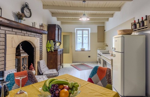 Dorio Apartment | Beautiful apartment for 5 people with hot tub, WIFI, patio and pets allowed