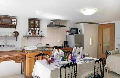 Peglio Apartment | Beautiful apartment for 3 guests with WIFI, TV, patio and pets allowed