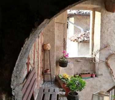 Borno Bed & Breakfast | Bed and Breakfast Zanaglio