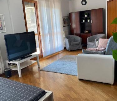 San Donato Milanese House | BedandBreakfast Eni Torri Lombarde San Donato BBqueen