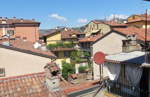 Borgo San Leonardo House | BERGAMO CENTER NICE ROOM