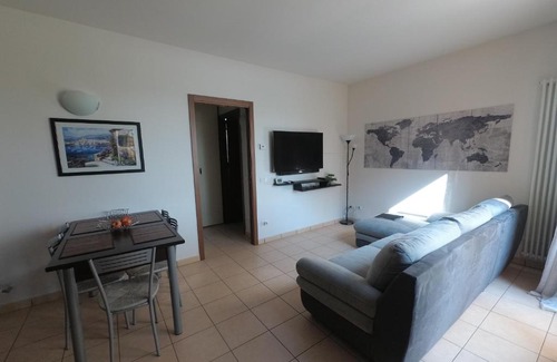 Solarolo Apartment | Blu & Green Appartment