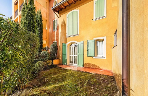 Manerba del Garda Apartment | Borgo del Torchio B03 Apartment by Wonderful Italy