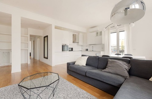Ponte Seveso Apartment | Bright, brand new Apartment- Milano Centrale
