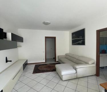 Rozzano House | Camere Rozzano, vicino Humanitas