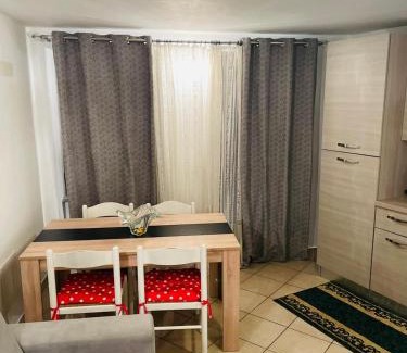 Somma Lombardo Apartment | Casa Dei fiori 2