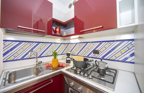 Colombare Apartment | Casa Emma with Pool, Sirmione, Italy