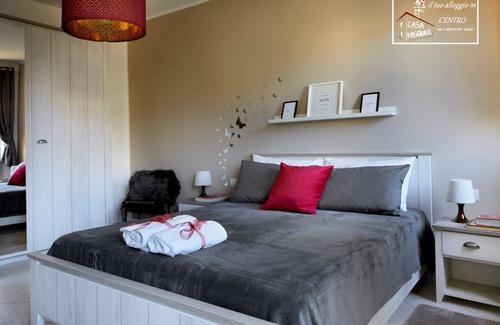 Vergiate Hostel | Casa Pasquee 10 - Deluxe Apartment in Central Area