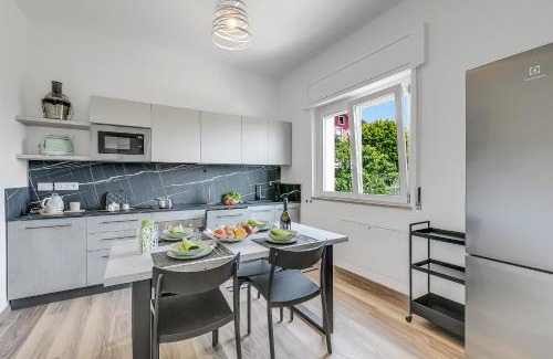 Gemonio Apartment | Casa Tramonti - Happy Rentals