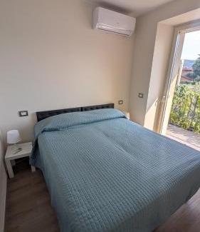 Marone Apartment | Casa vacanze Casa Vittoria cod.017106-cni-00074